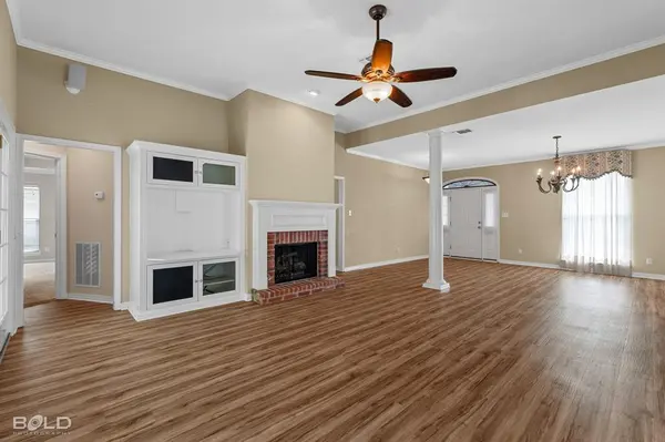 10540 Plum Creek Drive, Shreveport, LA 71106