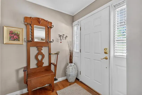 4827 Gilbert Drive, Shreveport, LA 71106