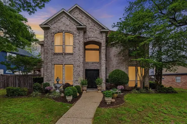 4717 Morris Heights Drive, Arlington, TX 76016