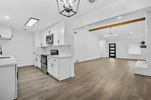 3522 Shady Valley Drive, Pantego, TX 76013