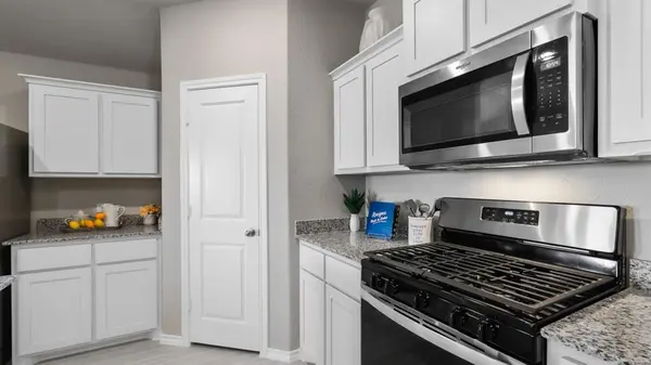 300 ARCHER Drive, Azle, TX 76020