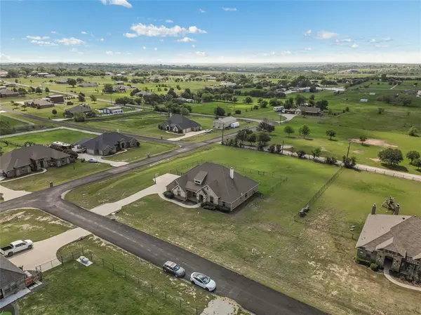 103 Susan Lane, Weatherford, TX 76087