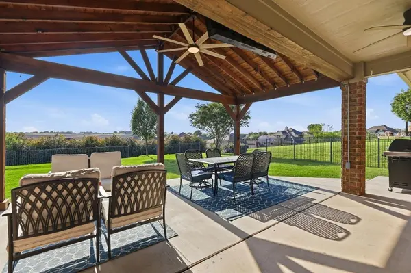 10909 Owl Creek Drive, Fort Worth, TX 76179