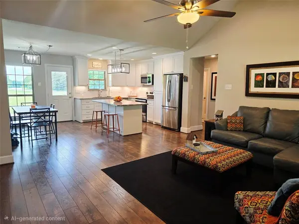 101 E Whitewright Road, Savoy, TX 75479