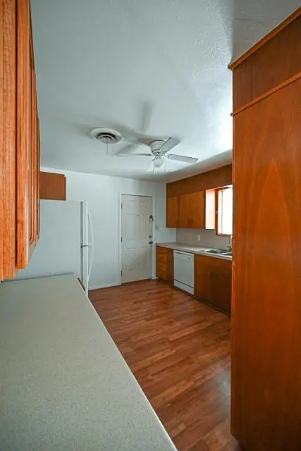 903 N Lamb Street, Bowie, TX 76230