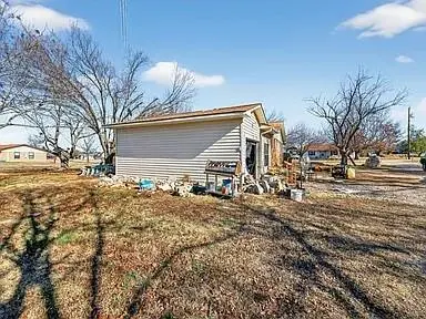 801 N Main Street, Dodd City, TX 75438