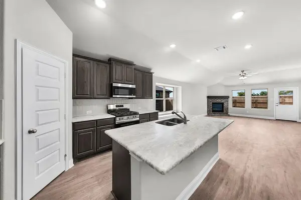 3805 Arrowchop Drive, Caddo Mills, TX 75135