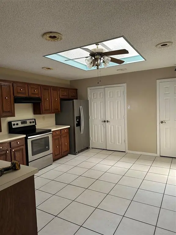 2825 Stoneridge Drive, Garland, TX 75044