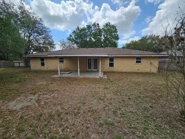 1413 Las Palmas Circle, Beeville, TX 78102