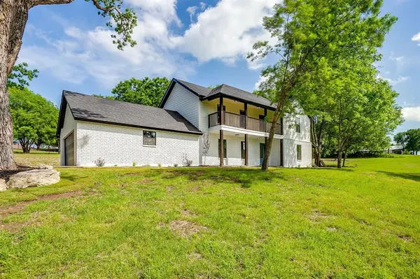 116 Remuda Drive, Fort Worth, TX 76108