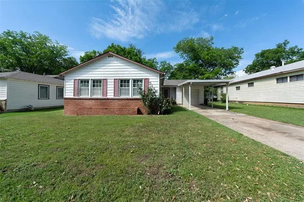 5029 Vicki Street, Haltom City, TX 76117