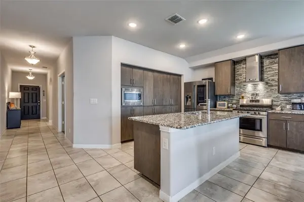 1404 Rosebush Road, Aubrey, TX 76227