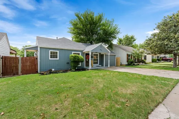 4121 Alamo Avenue, Fort Worth, TX 76107