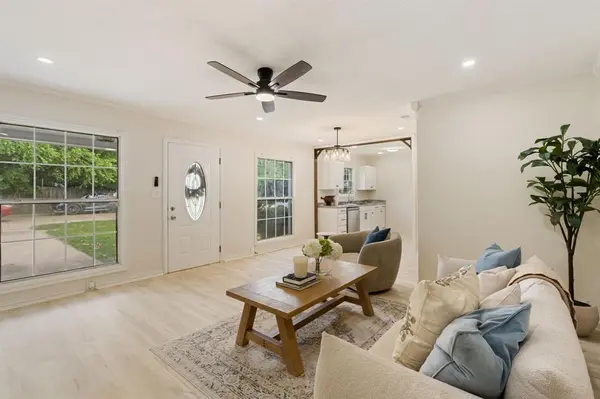 4121 Alamo Avenue, Fort Worth, TX 76107