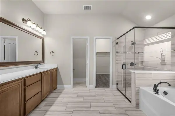 1021 Longbow Lane, Crowley, TX 76036