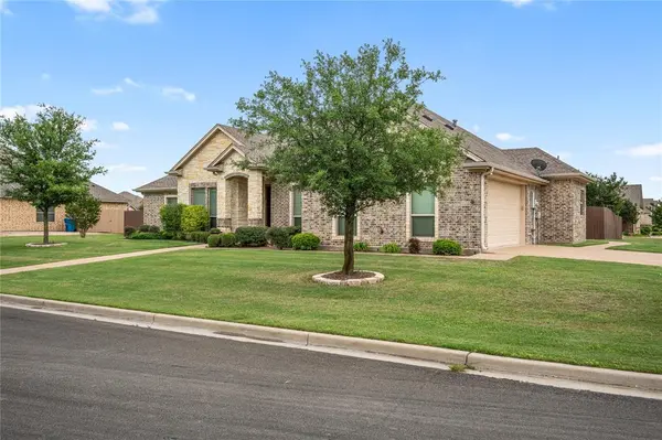 283 Briarleaf Circle, Hewitt, TX 76643
