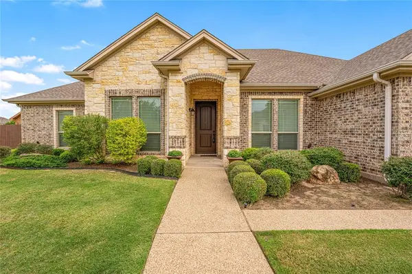 283 Briarleaf Circle, Hewitt, TX 76643