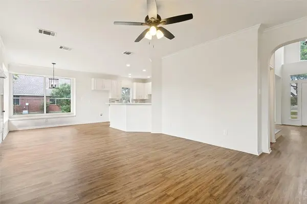 331 Lakeside Drive, Shady Shores, TX 76208