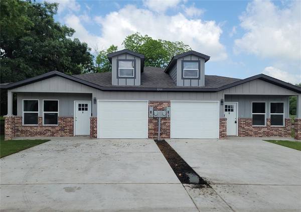 3200 King Street #A&B, Greenville, TX 75401