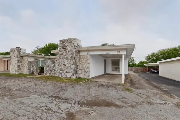 6808 Trail Lake Drive #A, Fort Worth, TX 76133