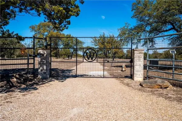 400 Indian Hills Road, Gatesville, TX 76528