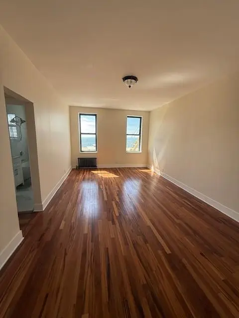 313 Brightwater ST #5D, Brooklyn, NY 11235