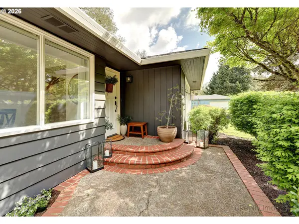 17015 TUALATIN ST, Lake Oswego, OR 97035