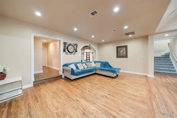 314 S Hastings, Irving, TX 75060