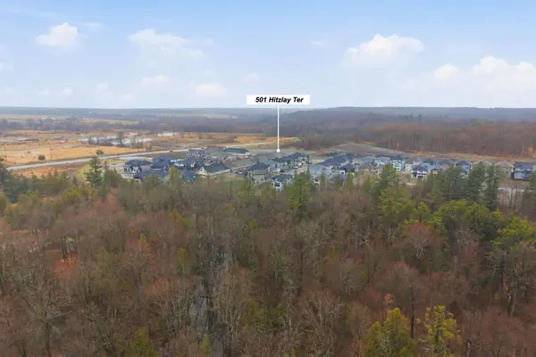 501 Hitzlay TER, Kanata, ON K2T 0R9