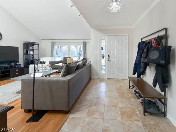 592 Cabot Hill Rd, Bridgewater Twp., NJ 08807