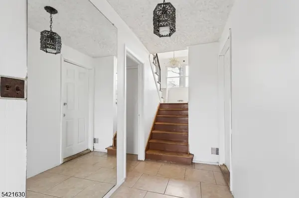 16 Hart Pl, Union Twp., NJ 07083