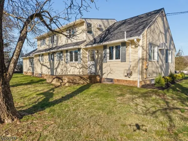 2 Mountain View Rd, Readington Twp., NJ 08889