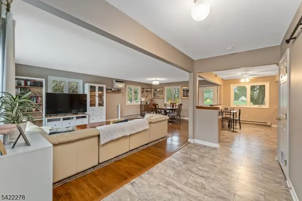 2 Mountain View Rd, Readington Twp., NJ 08889