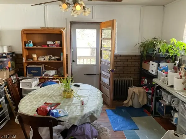 39 Alps Rd, Wayne Twp., NJ 07470