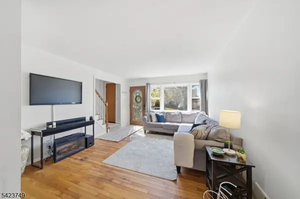 105 N 13Th St, Kenilworth Boro, NJ 07033