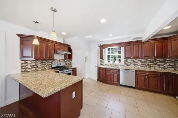 157 Freeman St, Woodbridge Twp., NJ 07095