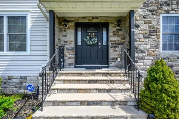 32 Pleasant Plains Rd, Franklin Twp., NJ 08823