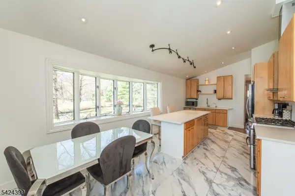 80 Park Rd, Parsippany-troy Hills Twp., NJ 07054