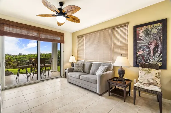 78-6833 ALII DR #H5, Kailua Kona, HI 96740