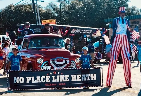 301 Chapel View Court, Heath, TX 75032