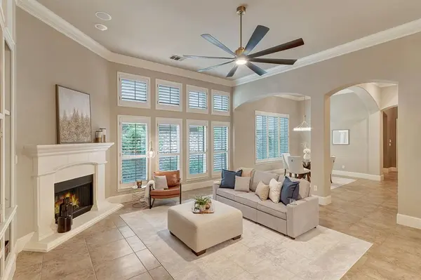 6129 Stapleford Circle, Dallas, TX 75252