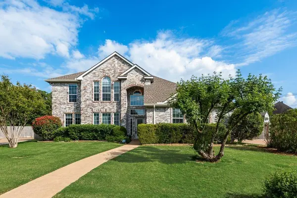 2400 Summer Glen, Arlington, TX 76001