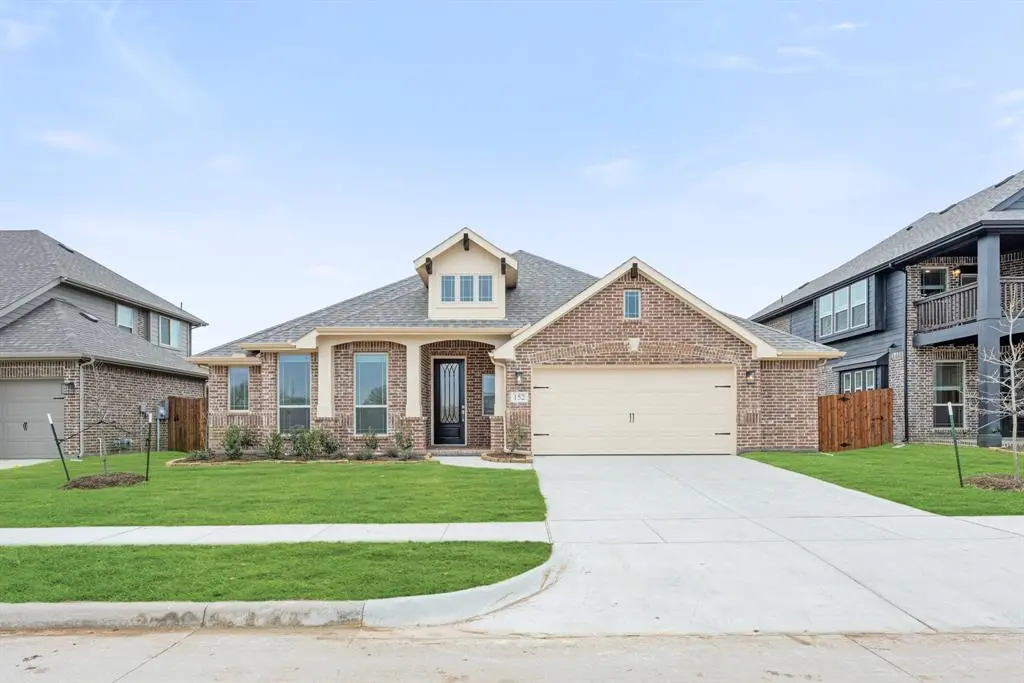 152 Rosewood Drive, Glenn Heights, TX 75154