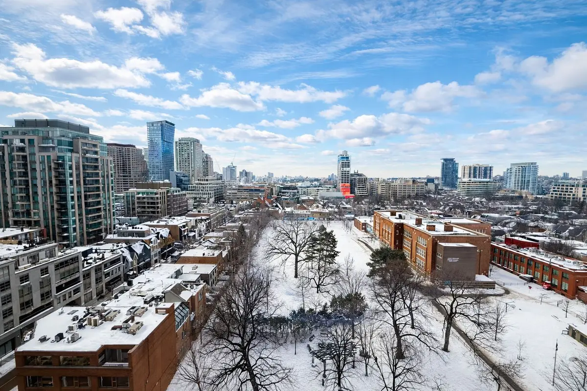 1315 Bay ST #1202, Toronto C02, ON M5R 0E4