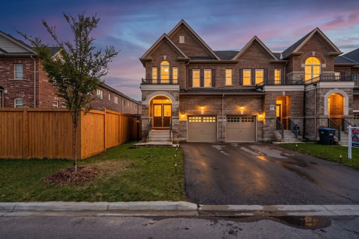 71 Finegan CIR, Brampton, ON L7A 4Z8