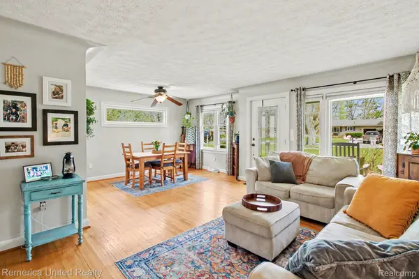 6912 Cheddar Valley DR, Green Oak Township, MI 48116