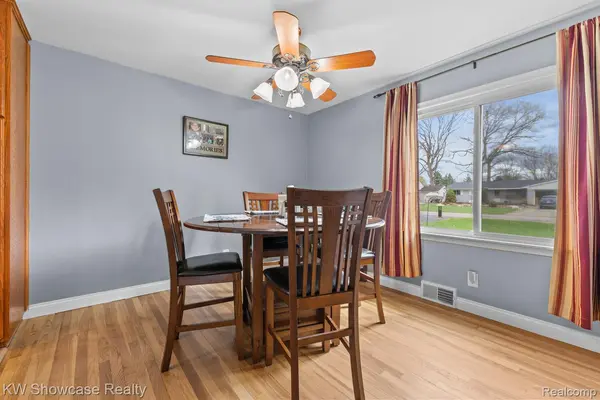 3478 Richmond ST, Waterford Charter Township, MI 48328