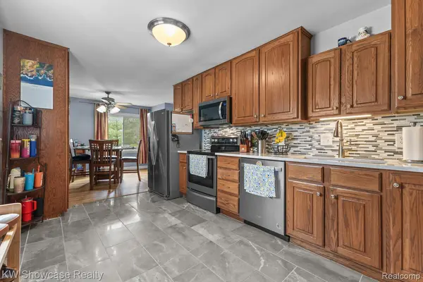 3478 Richmond ST, Waterford Charter Township, MI 48328