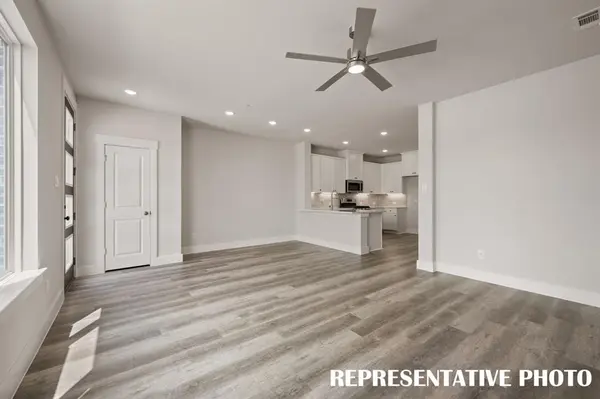 1805 Summer Aura, Mesquite, TX 75181