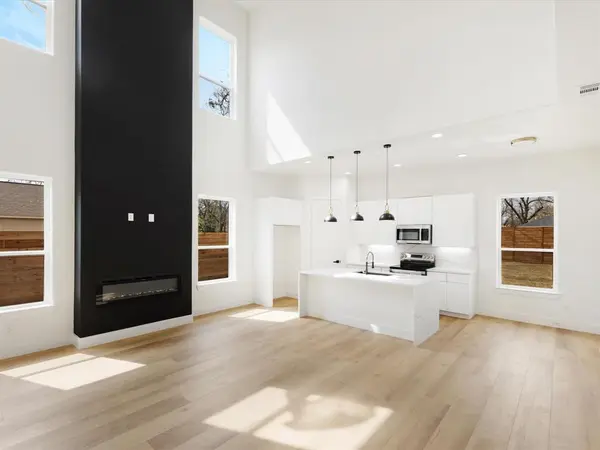 2731 Marburg Street, Dallas, TX 75215